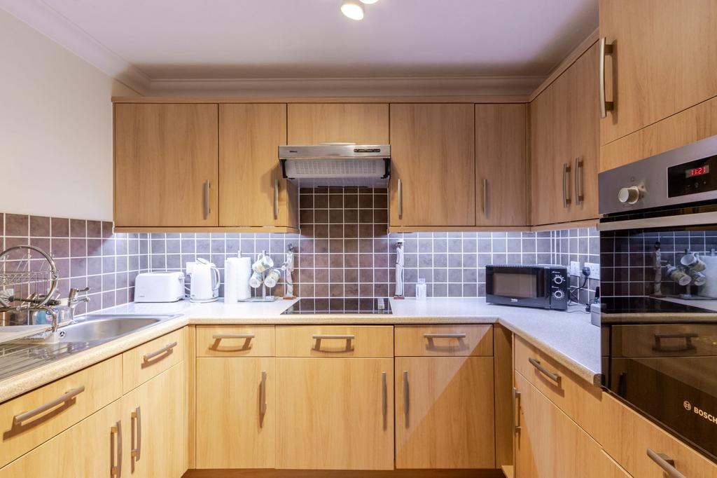 Kitchen 1