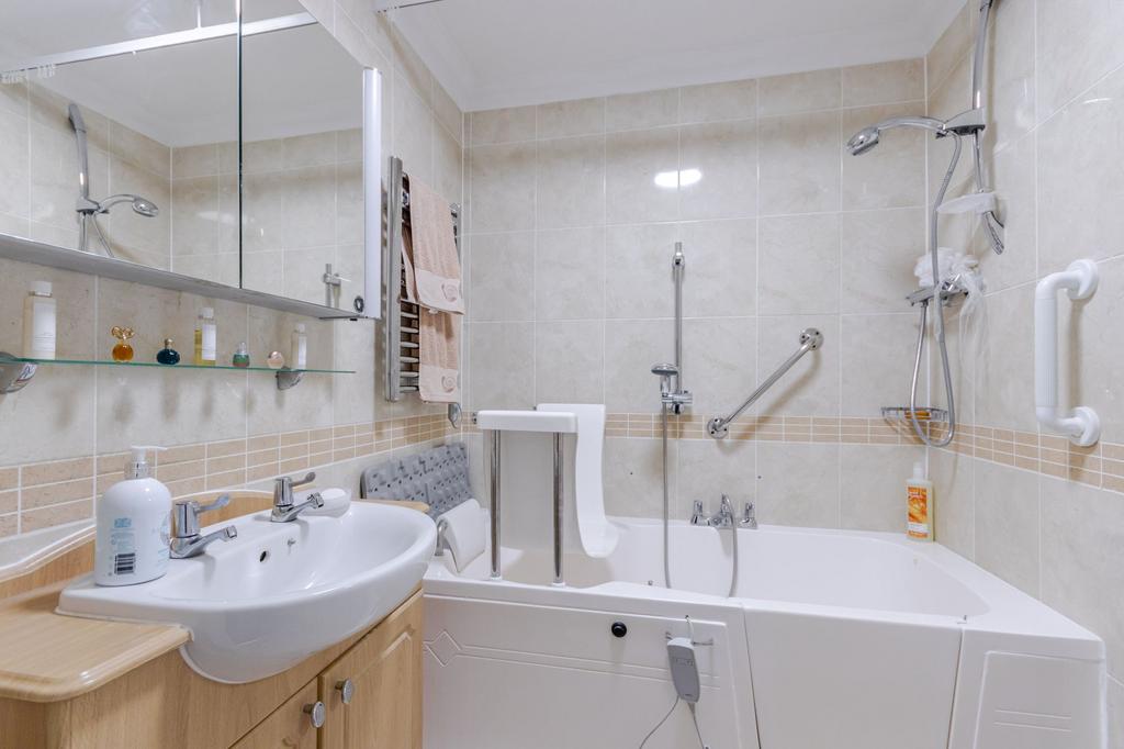 Bathroom 2