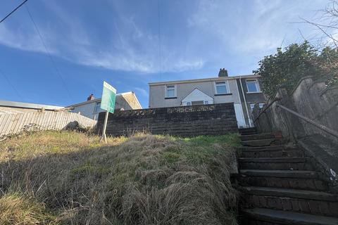 undefined, Llangeinor, Bridgend CF32