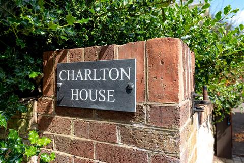 4 bedroom character property for sale, Springhill Lane, Lower Penn, Wolverhampton