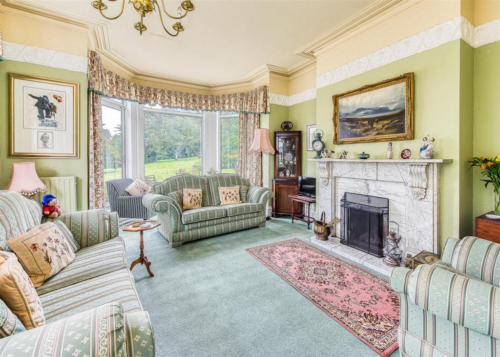 Charlton House-drawing room1.jpg