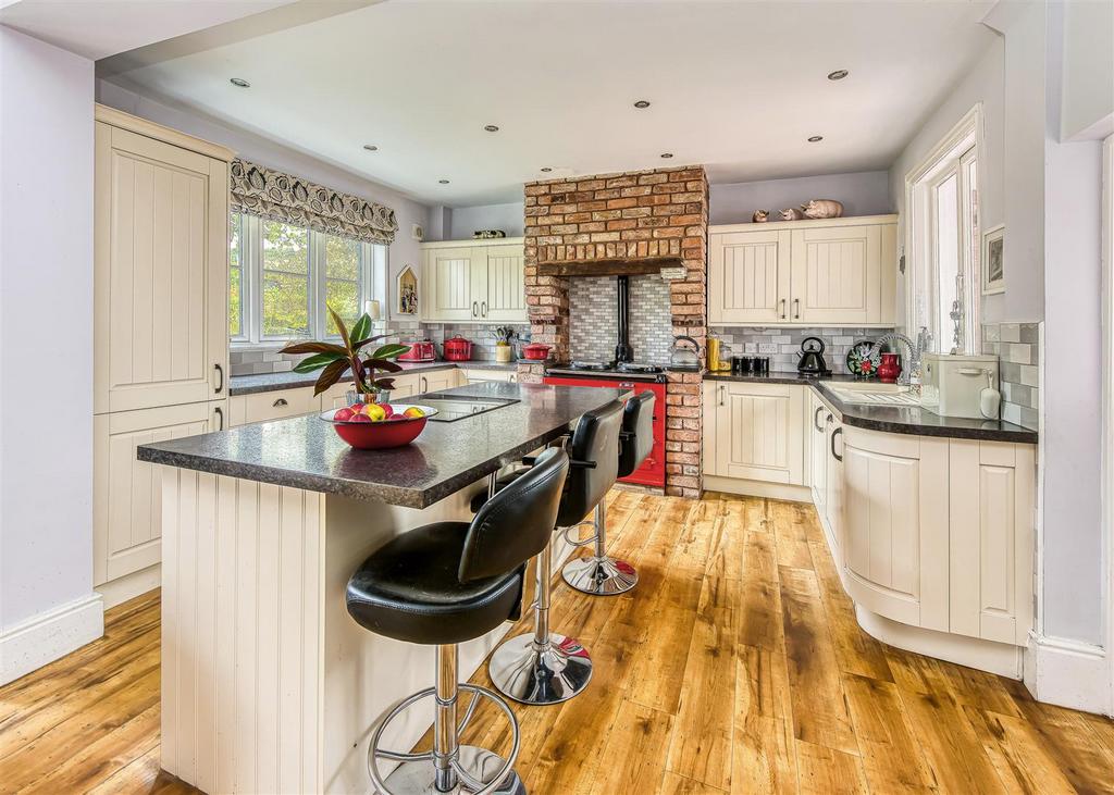 Charlton House-kitchen1.jpg