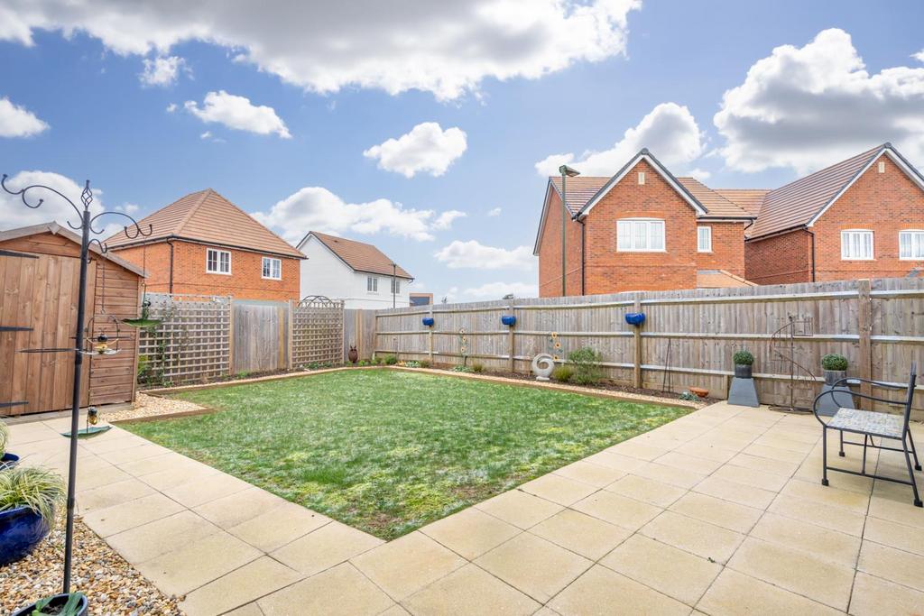 Rear Garden (2).jpg