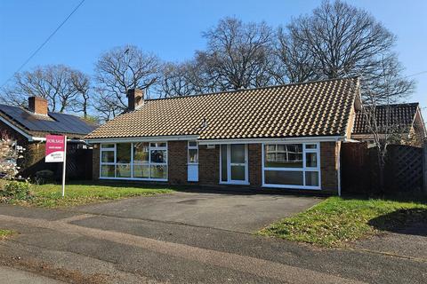 3 bedroom detached bungalow for sale, BUSHY ROAD, FETCHAM, KT22