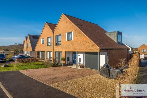3 bedroom semi-detached house for sale, Francis Rose Way, Liss, GU33