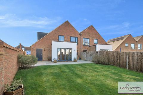 3 bedroom semi-detached house for sale, Francis Rose Way, Liss, GU33
