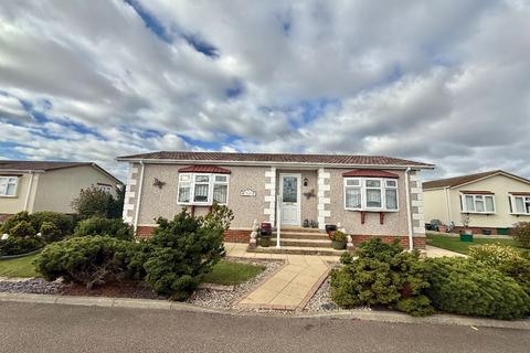 2 bedroom park home for sale, 715 Kings Park, Canvey Island