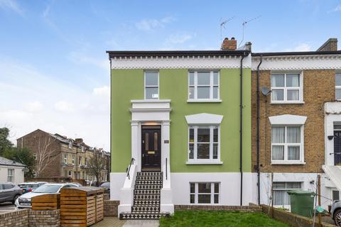 3 bedroom apartment for sale, London W5