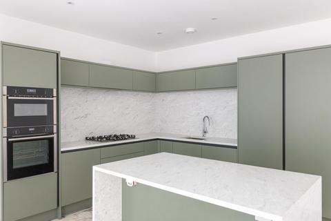 3 bedroom apartment for sale, London W5