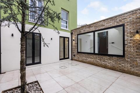 3 bedroom apartment for sale, London W5
