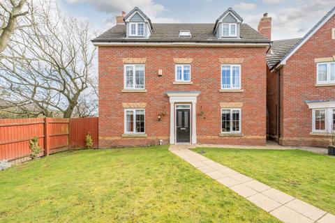 5 bedroom detached house for sale, Oaklands, Wombourne, WV5 0AJ
