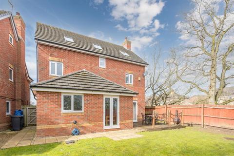5 bedroom detached house for sale, Oaklands, Wombourne, WV5 0AJ