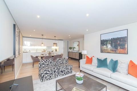 3 bedroom apartment to rent, Merchant Square East, London, W2