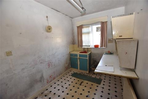 4 bedroom bungalow for sale, Bierley Hall Grove, Bradford, West Yorkshire