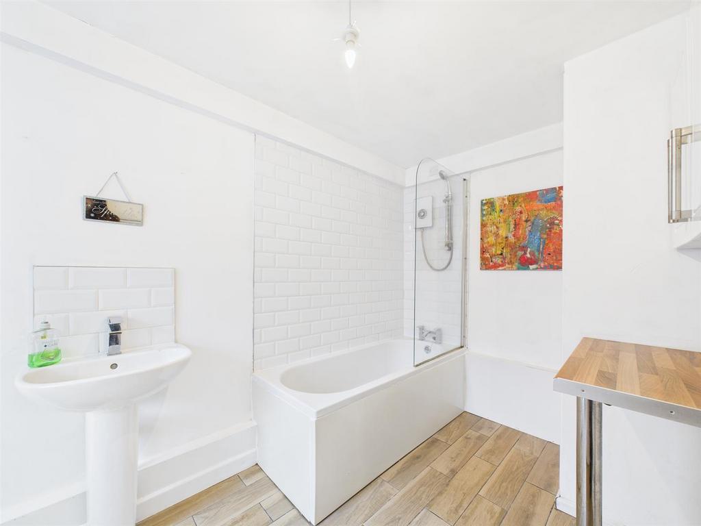 Bath 1.jpg