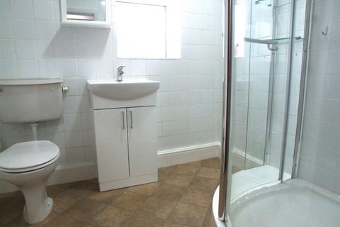 2 bedroom flat to rent, Higher Bents Lane, Brdbury, SK6