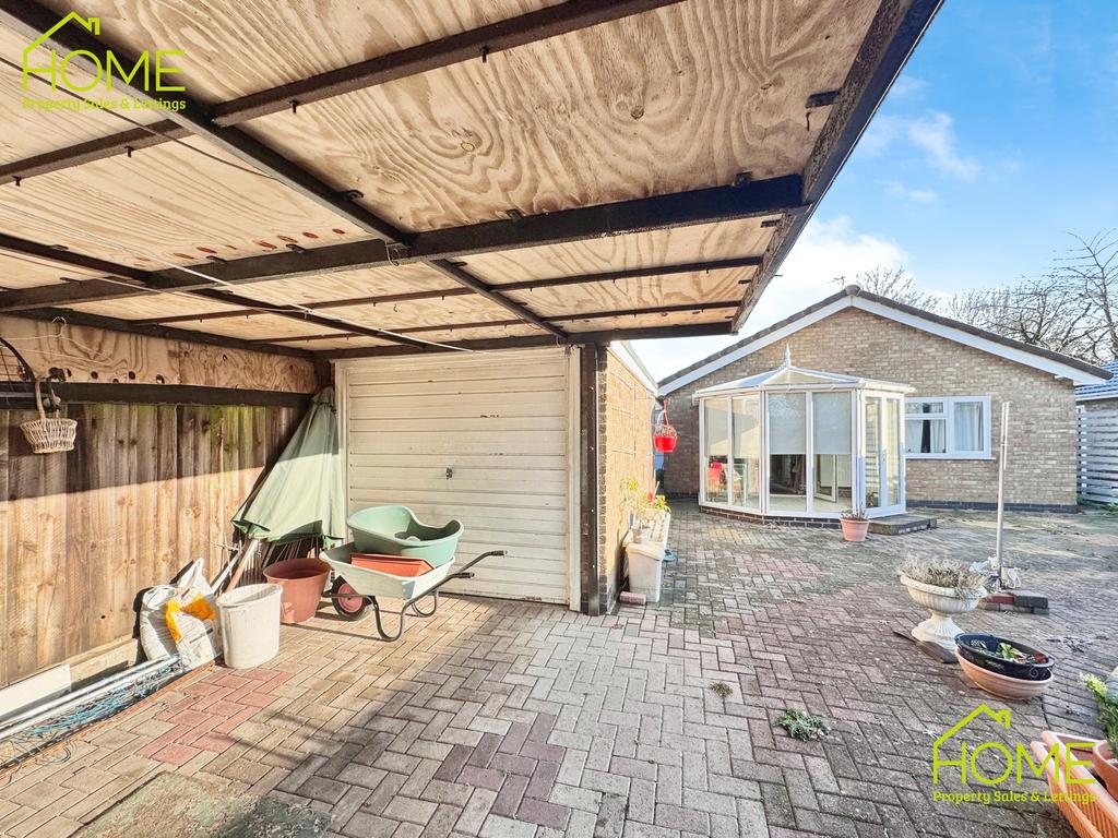 Garage &amp; Carport