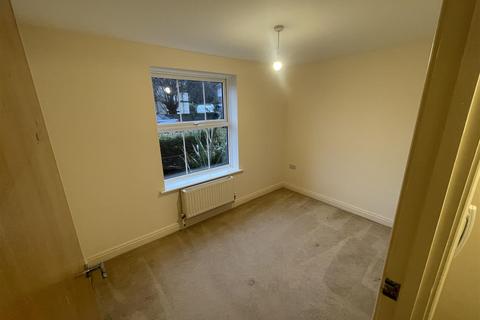 2 bedroom flat for sale, Holdenhurst Road, Bournemouth