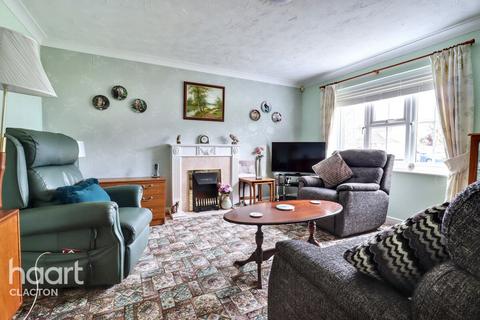 3 bedroom detached bungalow for sale, Swallow Close, HARWICH