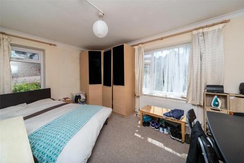 3 bedroom flat to rent, Wellington Road, Brighton
