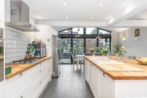 3 bedroom semi-detached house for sale, Cambridge Road, New Malden