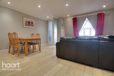 undefined, North Row, Central Milton Keynes