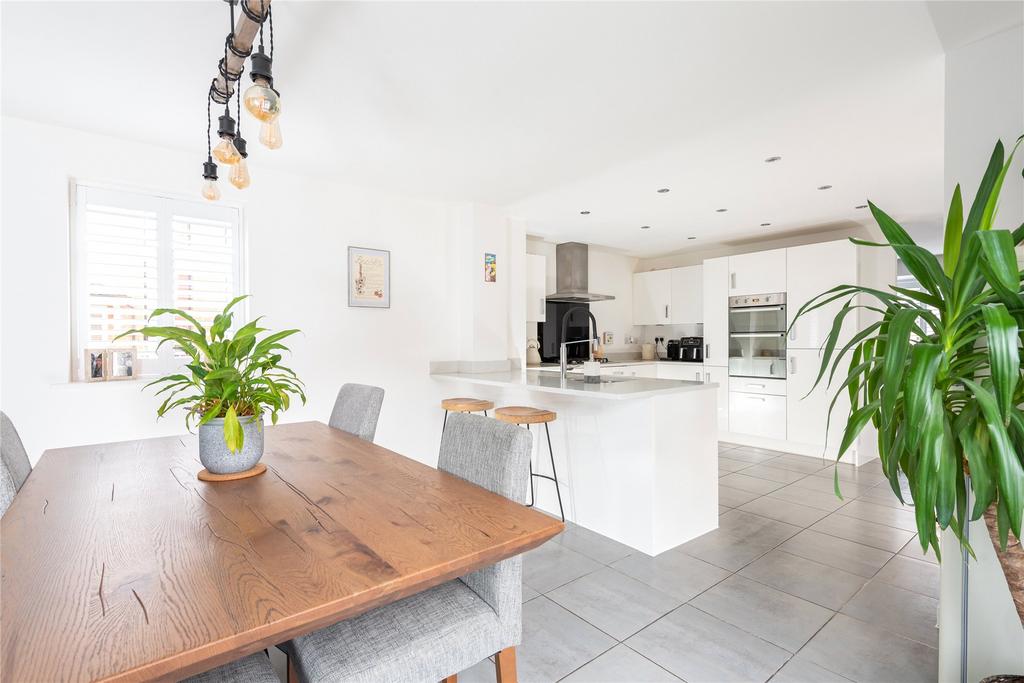 Kitchen/Family