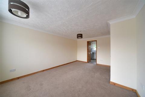 3 bedroom bungalow to rent, Wake Avenue, Mildenhall, Bury St. Edmunds, IP28