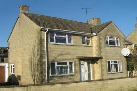 4 bedroom detached house to rent, Kingsmead,  Lechlade,  GL7