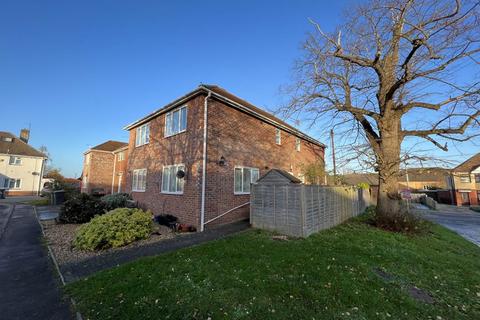 1 bedroom flat to rent, Arras Close , Trowbridge , Wiltshire