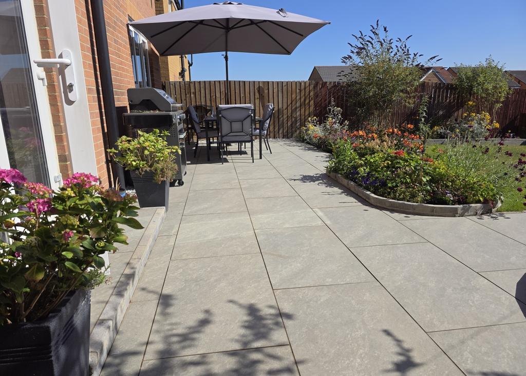 01 Patio  BBQ