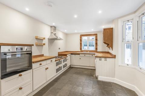 4 bedroom house to rent, Shuttleworth Road, Battersea, London, SW11