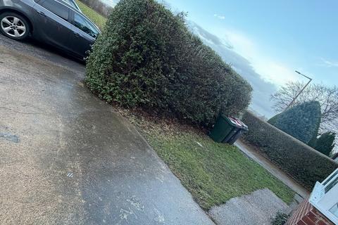 3 bedroom detached house to rent, Golden Smithies Lane, Swinton S64