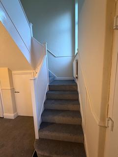 3 bedroom detached house to rent, Golden Smithies Lane, Swinton S64