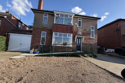 3 bedroom detached house to rent, Golden Smithies Lane, Swinton S64