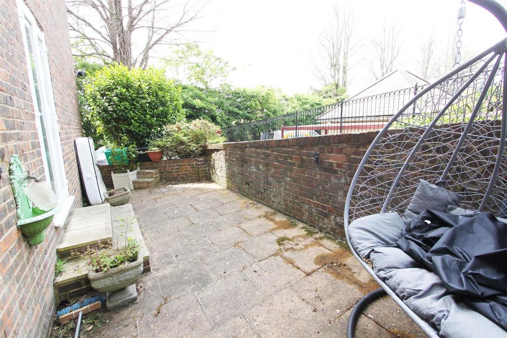 Patio - 1.jpg
