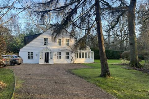 4 bedroom detached house for sale, Fulmer Common Road, Fulmer