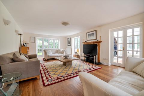 4 bedroom detached house for sale, Fulmer Common Road, Fulmer