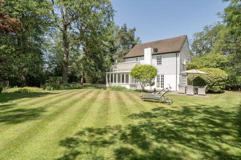 4 bedroom detached house for sale, Fulmer Common Road, Fulmer