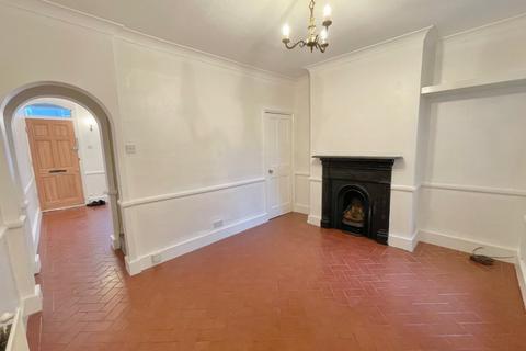 2 bedroom house to rent, Eleanor Road,