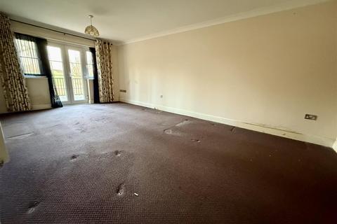 4 bedroom detached house for sale, Webbs Close, Melksham