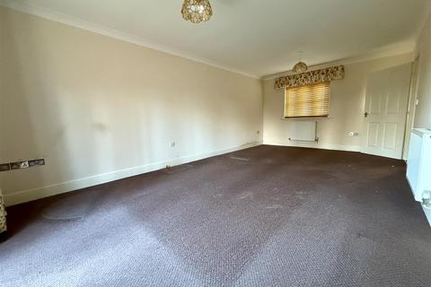 4 bedroom detached house for sale, Webbs Close, Melksham