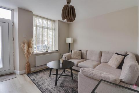3 bedroom terraced house for sale, Halesworth Road, Sheffield, S13