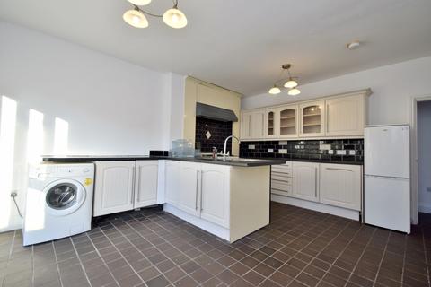 4 bedroom detached house to rent, Barbara Road, Leicester, Leicestershire
