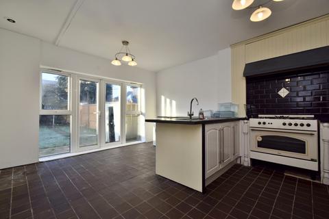 4 bedroom detached house to rent, Barbara Road, Leicester, Leicestershire