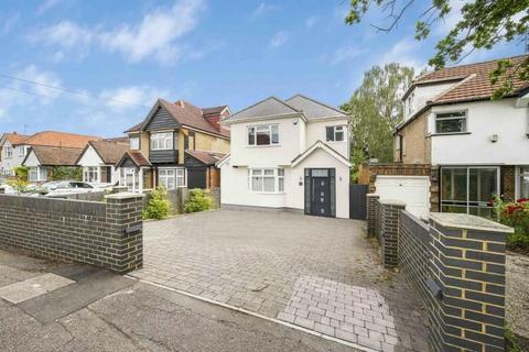 5 bedroom detached house to rent, Potter Street, Northwood HA6