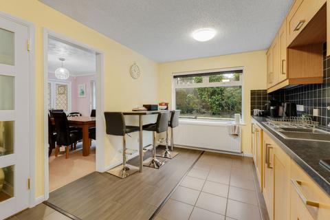 undefined, Milfoil Avenue, Milton Keynes MK14