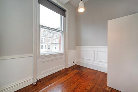 2 bedroom flat to rent, Harrington Gardens, London SW7