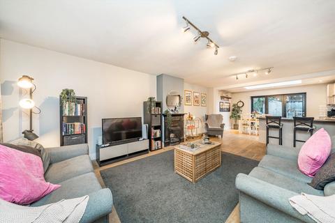 3 bedroom house for sale, Barnsbury Crescent, Surbiton KT5