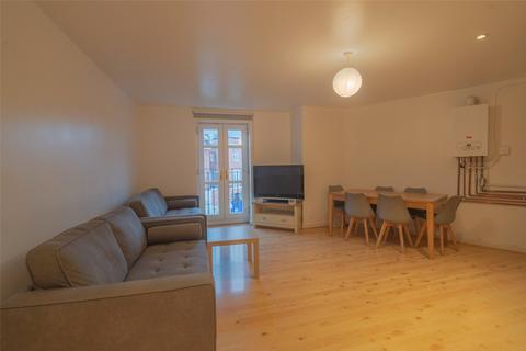 2 bedroom apartment to rent, Parkridge Court, Dickens Heath B90